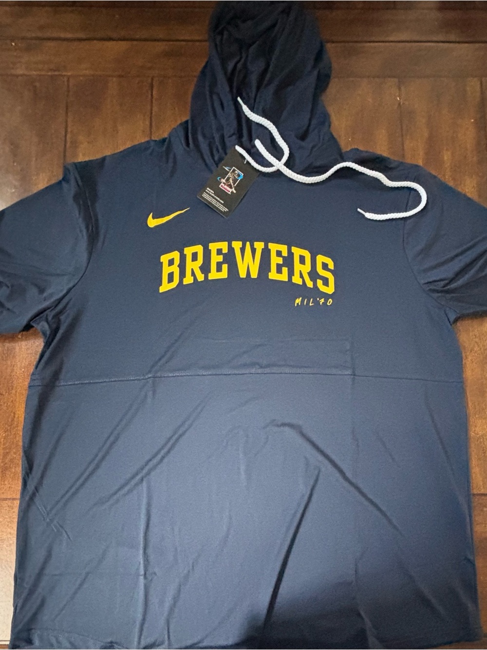 Milwaukee Brewers— Dri Fit Short Sleeved Hoodie — Size XXL-See Measurements NWT